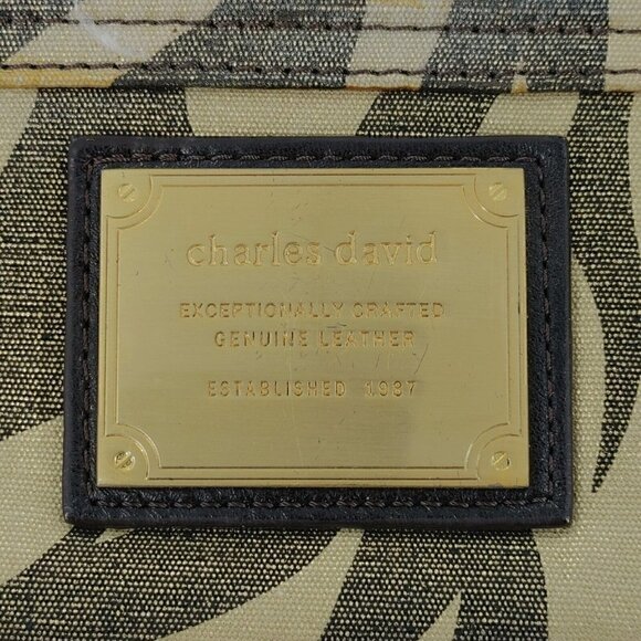 CHARLES DAVID Elena Brown & Gold Zebra Print Coated Canvas Wristlet Clutch - Picture 3 of 10